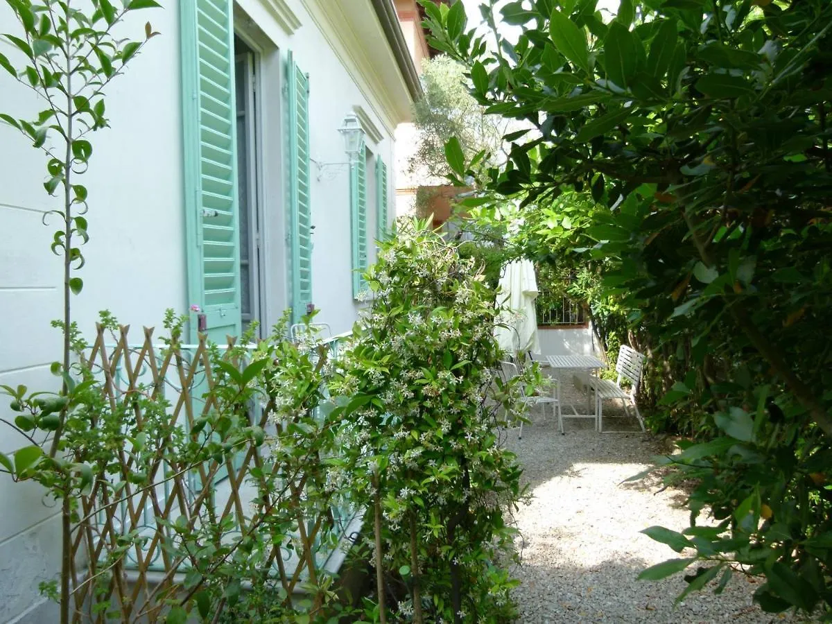 Holiday home Casa Santucci Villa Forte dei Marmi